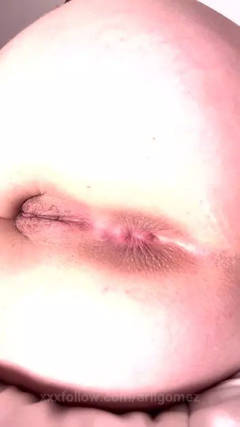 👇🏼😈 I have a gift for your by ariigomez