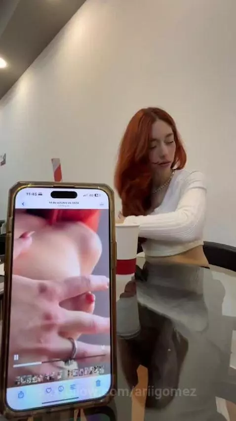 👇🏼😈 I have a gift for your by ariigomez