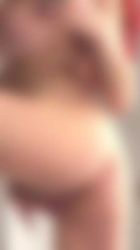 👇🏼😈 I have a gift for your by ariigomez