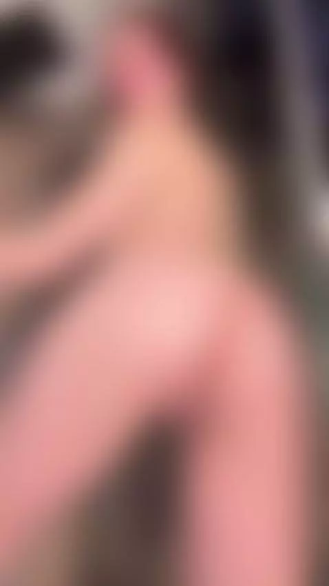 👇🏼😈 I have a gift for your by ariigomez