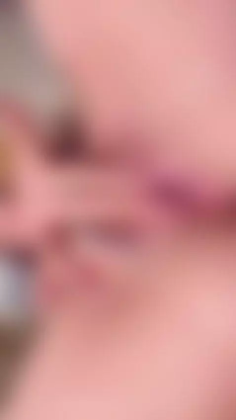 👇🏼😈 I have a gift for your by ariigomez