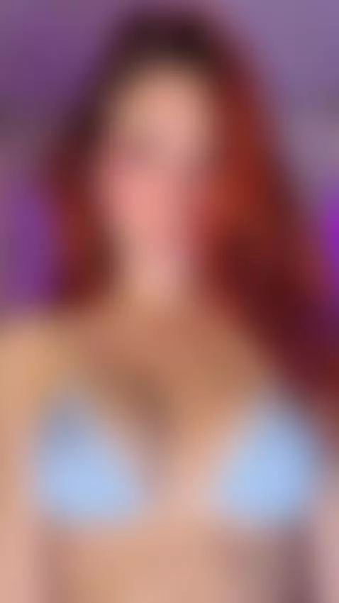👇🏻🥰 I have a gift for you by ariigomez