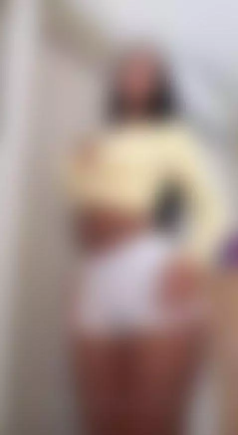 Imagine my skin against yours... a slow burn until we both b... by barbie2025