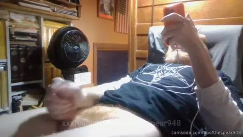 Isaac cums bare handed in 5:19 minutes by tipofthespear948