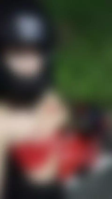 Let's go for a motorcycle ride while I show my tits by emilybrookens