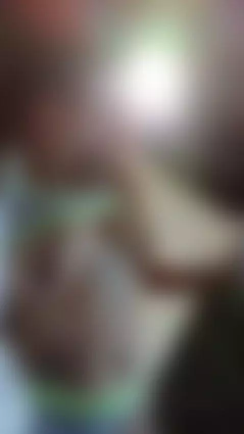 Look at thi sexy boobs, I am really a bad bitch by emilybrookens