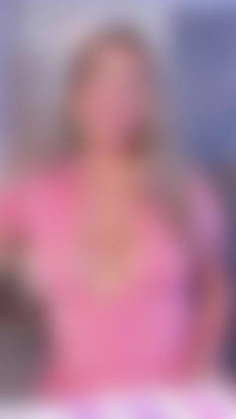 Look that turns on by liianna