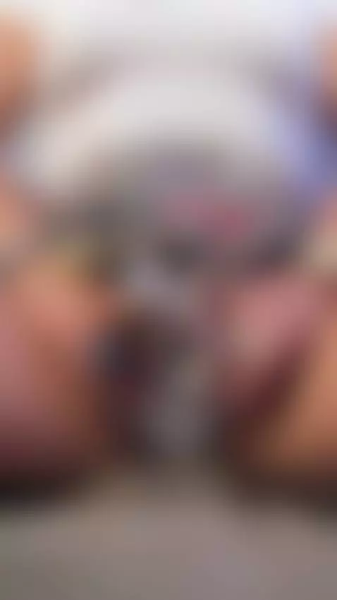 Skin that promises. by liianna