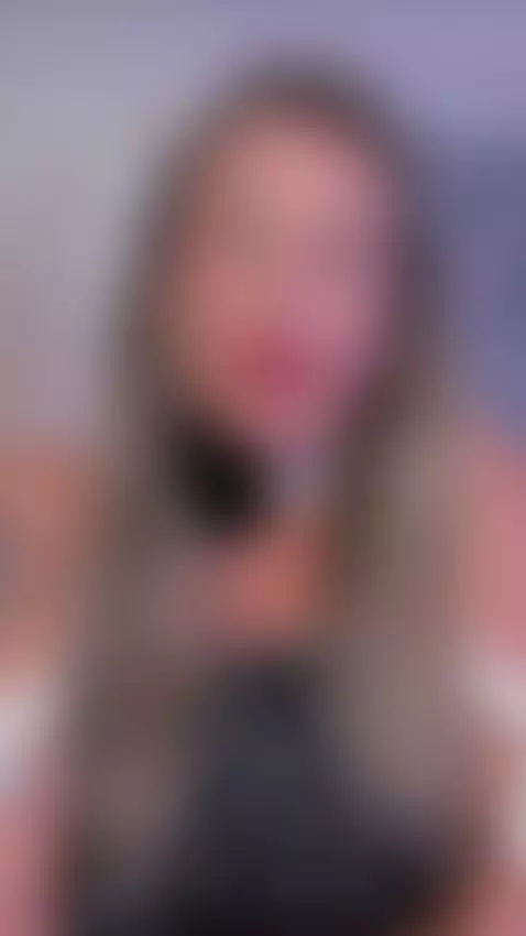 Mature… and fully in control. by liianna