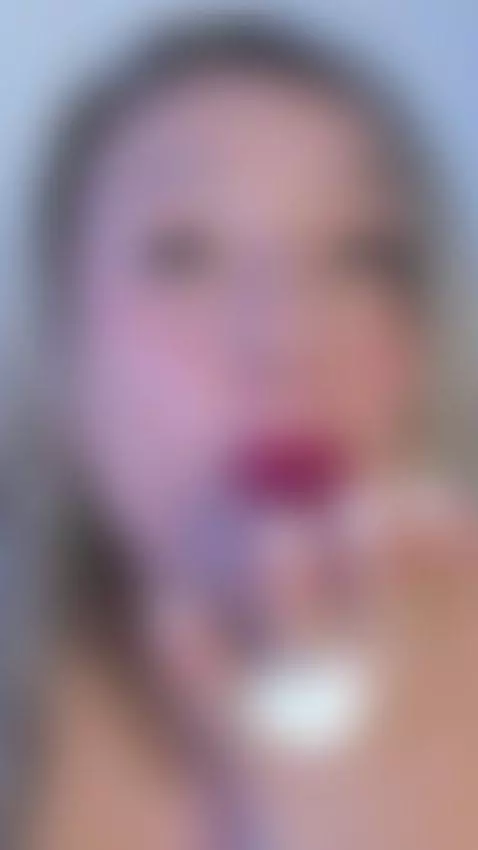 https://www.camsoda.com/liianna?id=liianna    Greetings from... by liianna