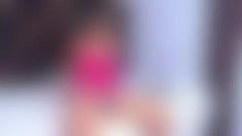 I like them to treat me pretty 😈 by sara-tompsonn