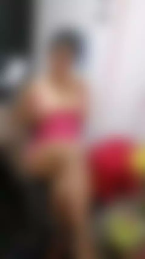 Look under my dress by sara-tompsonn