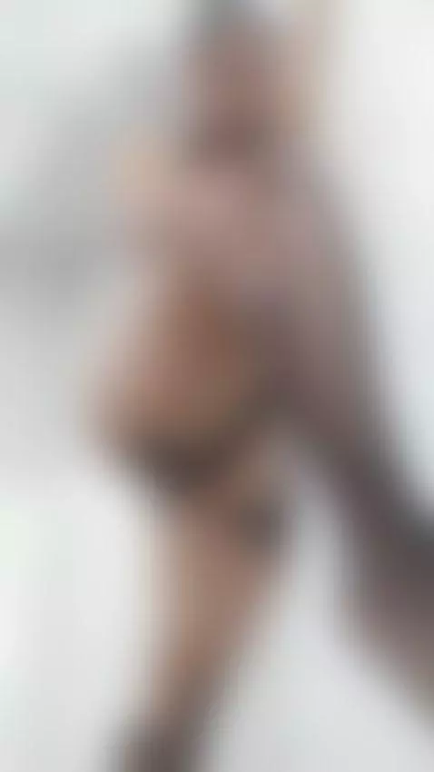 If you dare to look at me, you would dare to more by sara-tompsonn