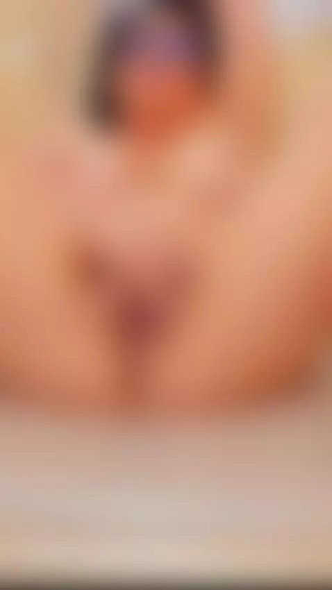 fingers wet my crotch 😫💦 by nicollefaith