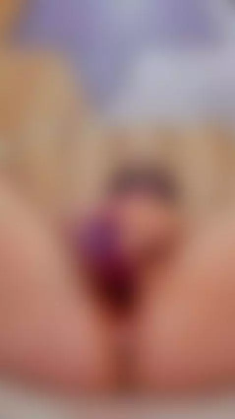 I like playing on your face 😫🔥💦 by nicollefaith