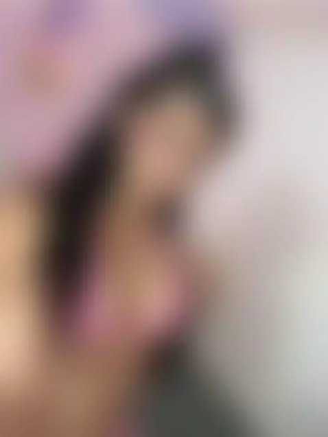 hey hey🌹 by naomi-spark3