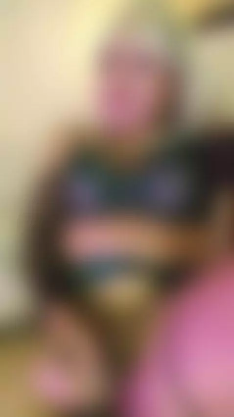 There are looks that reveal more than the hands. by kimcossey