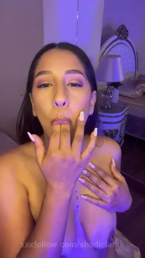 kiss me by shadiclarkk