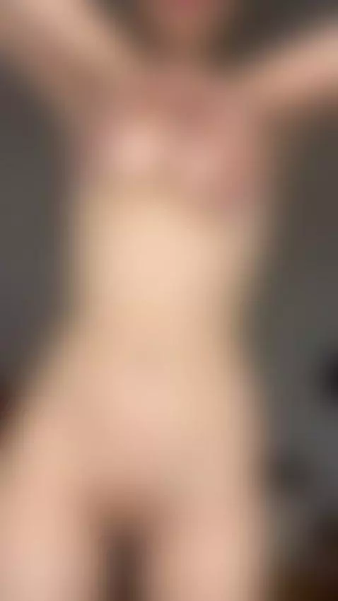 My body’s aching to be filled 😈 by miamadisonn