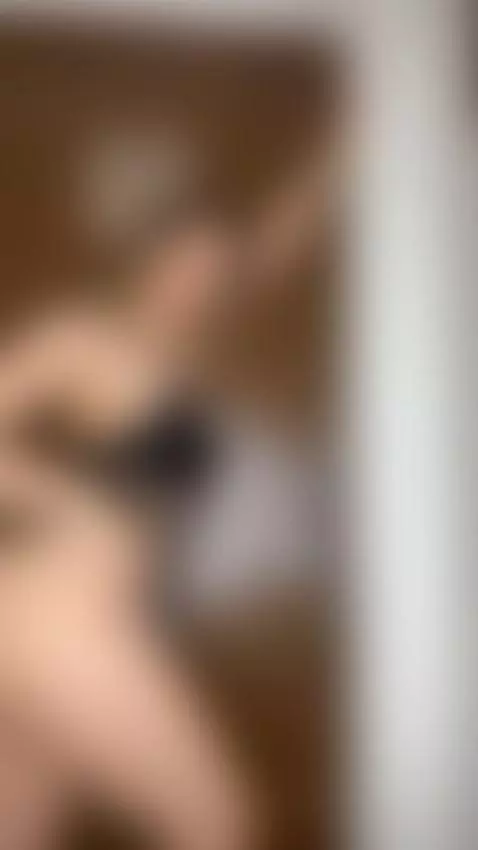 Should I tease you a little more or give in already? 💋 by miamadisonn