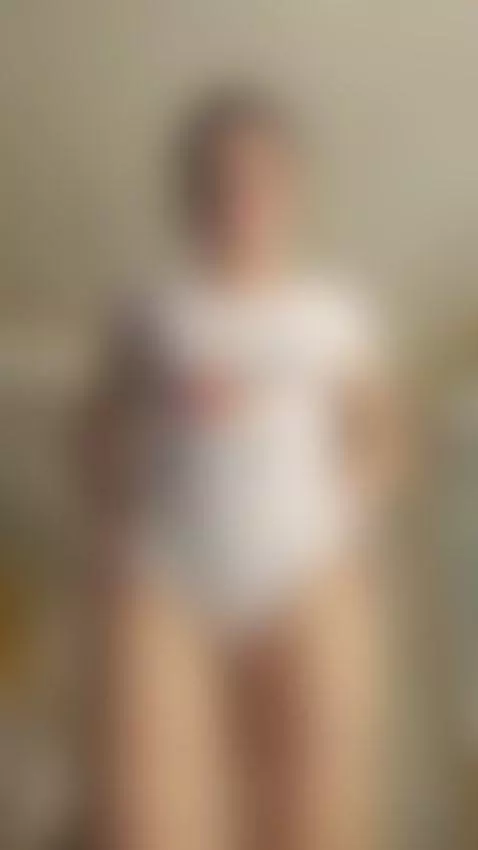 petite body by christiedoutzen