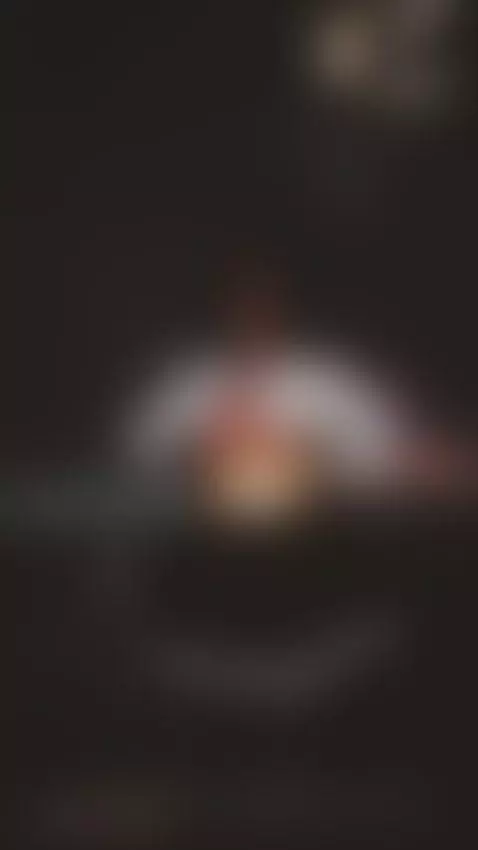 Enseñando mis tetas by julietacarden