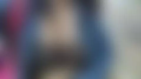 Muestro mi pecho en la calle by julietacarden