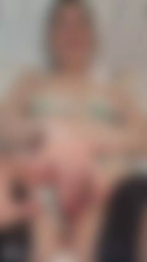 pussy playing by b1gtheo