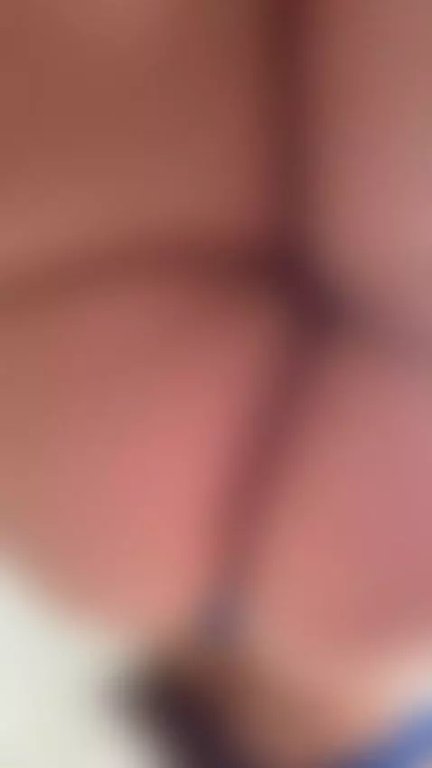 puedes ayudarle a abrirlo? by valensophia