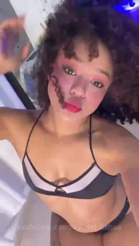 Give you lots of kisses on your face and other parts💦💦 by eylend-lisboa