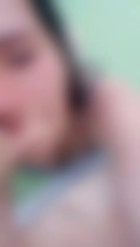 Can you imagine you and me in the pool?💦 by jade-heartt