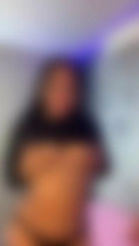 This look? Yeah, it knows what it’s doing 😈ONLINE now→ Link ... by sharlokjamess