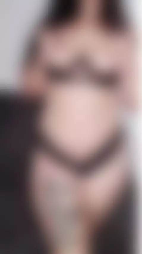 tits out by roxanecarterr