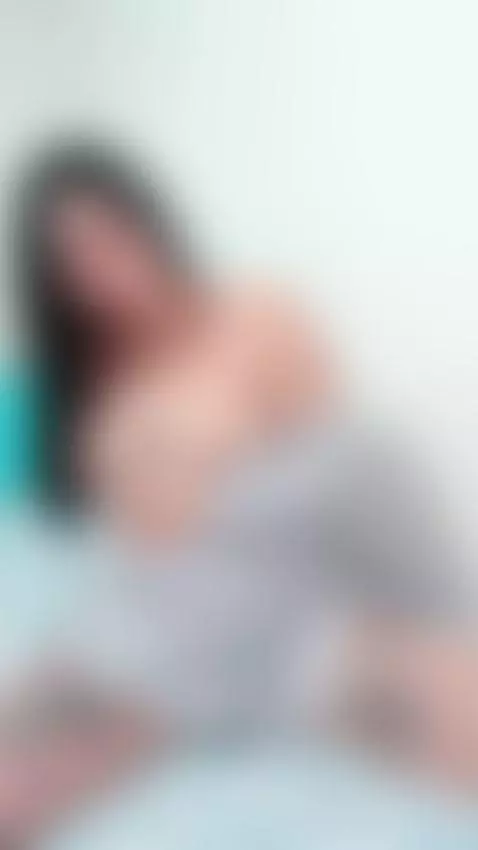 come and discover what I can make you feel. by roxanecarterr