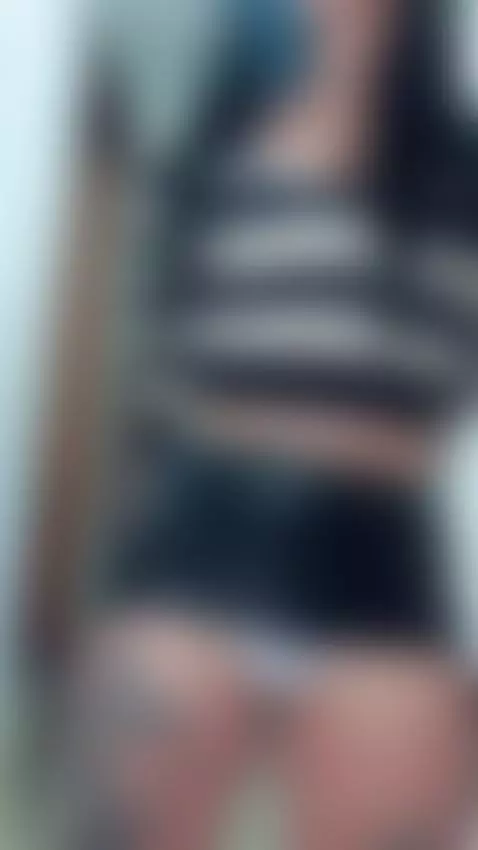 My hips move slow by roxanecarterr