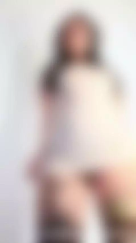 The temperature rises and desire is uncontrolled by roxanecarterr