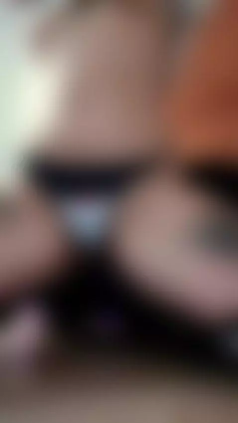 My fingers travel my skin by roxanecarterr