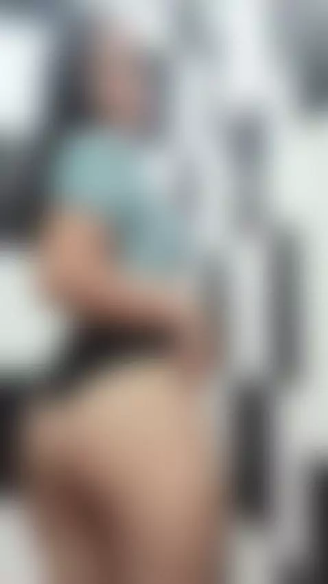 My ass is enough to lose control. by roxanecarterr