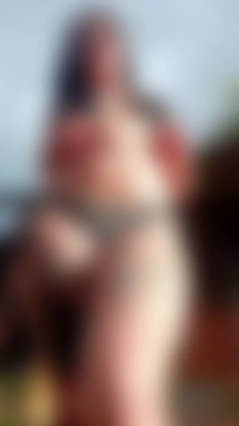 I am made to make me slow and deep. by roxanecarterr