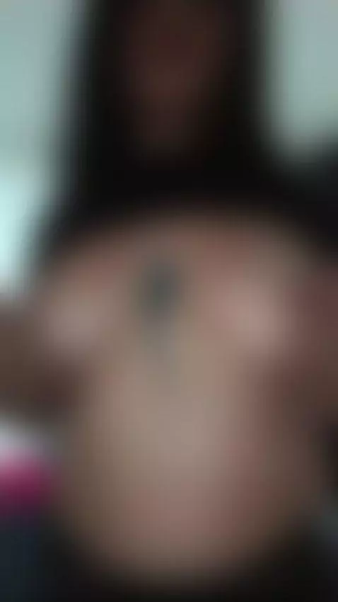 My breasts demand your attention by roxanecarterr