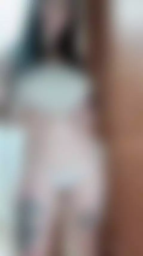 Do you help me with my lingerie? by roxanecarterr