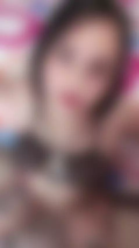 Approach and nake me ... my body is waiting for you by roxanecarterr