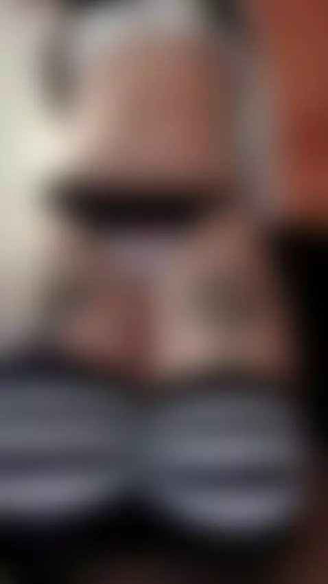 Your temptation is just a step away. by roxanecarterr