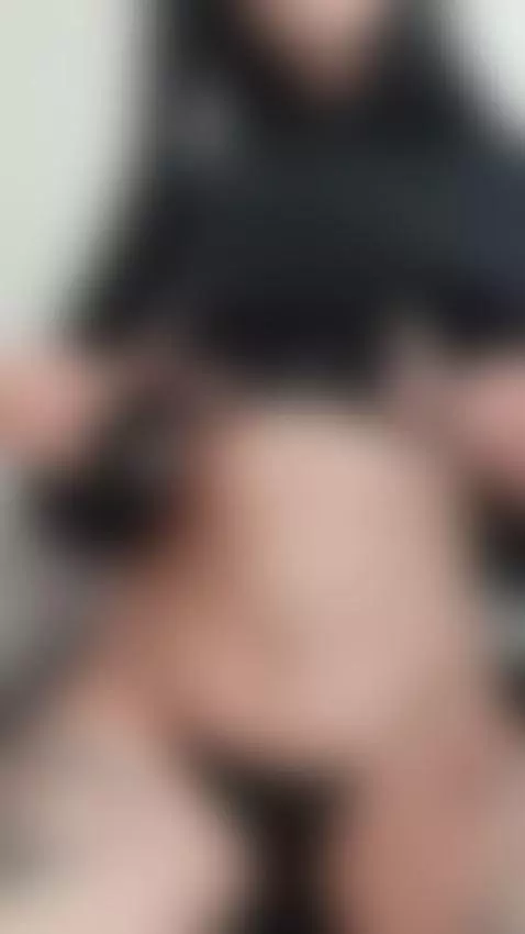 My body is on fire for you, come to fuck me by roxanecarterr