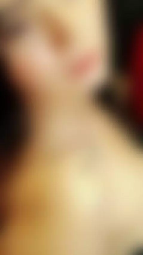 I'm naughty, hot, and I just want you to enjoy how I touch m... by roxanecarterr