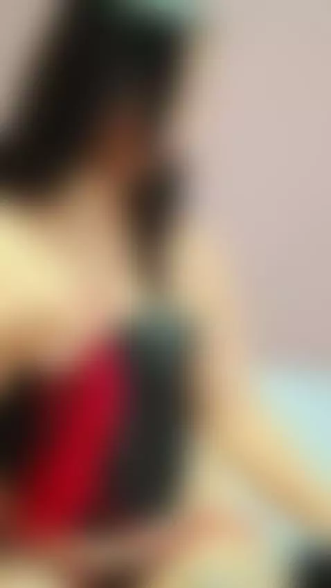 To provoke is my specialty, to please... by roxanecarterr