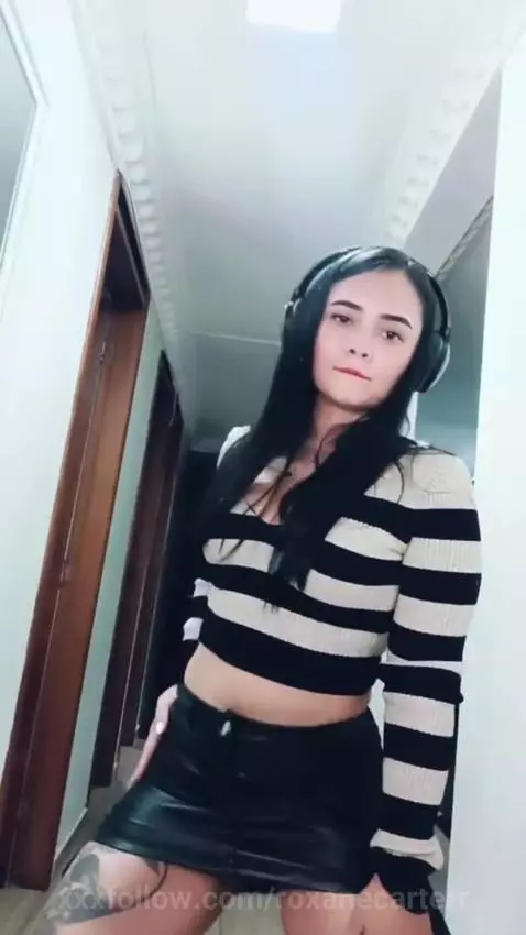 I'm ready, hot, and eager to lose control with you... by roxanecarterr