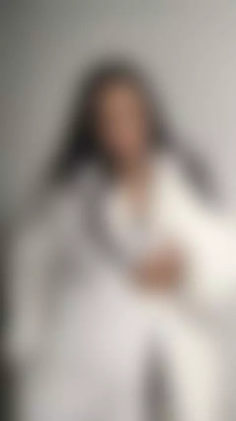 My curves invite you to lose you without hurry. by roxanecarterr