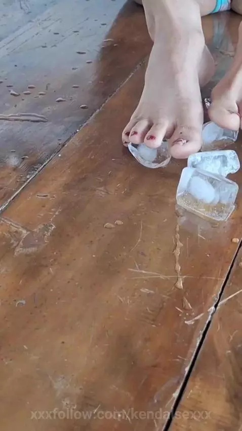 i wanna play? by kendalsexxx