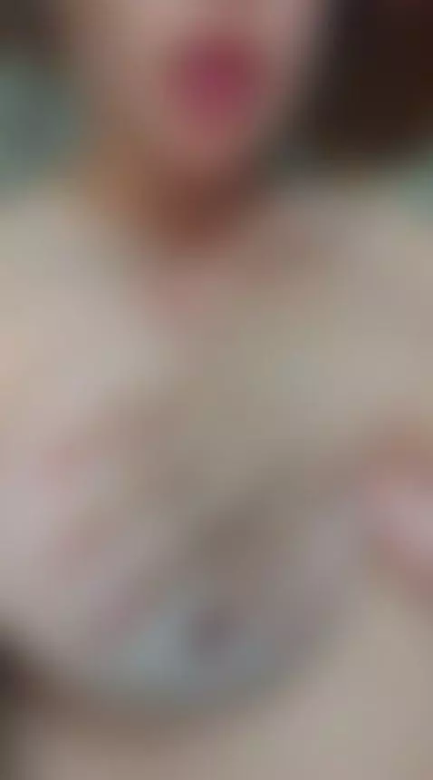 Who prefer, that drown with my big boobs or drown you with m... by playfulcurvyy